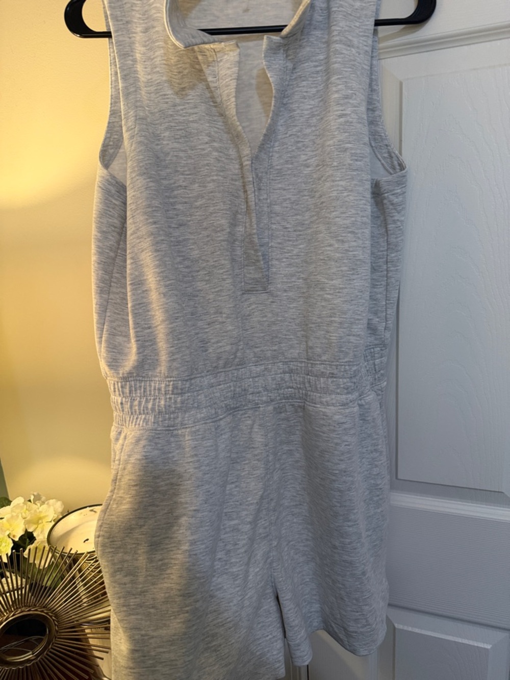 Light Gray Sleeveless Romper yogalicious size large